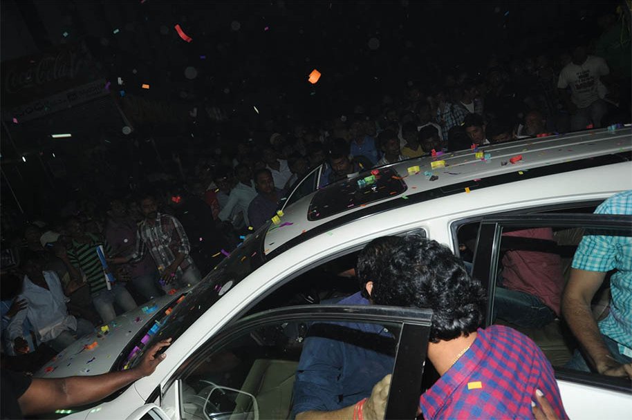 Yevadu-Trailer-Launch-at-Sandhya-70MM